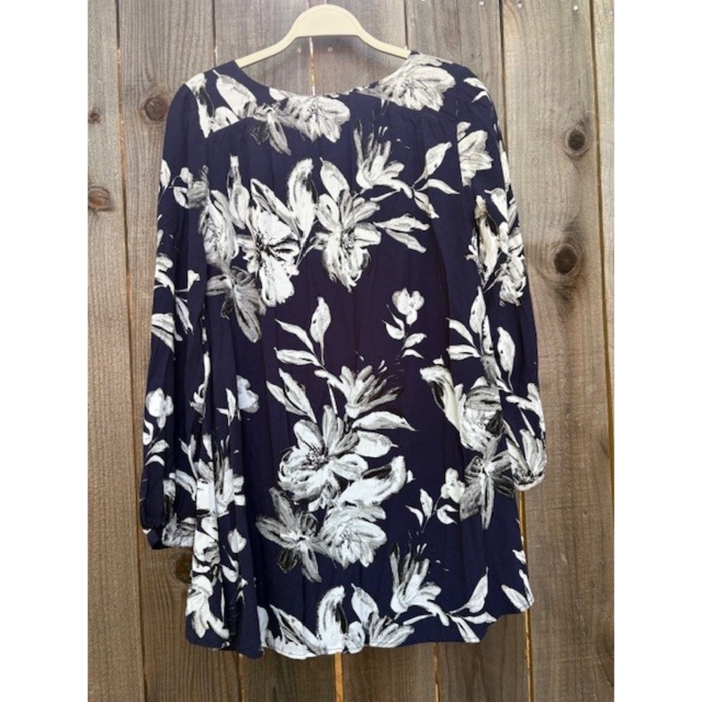 Lulus Navy Blue White Floral Long Sleeve V-Neck Mini Dress XS‎ VD31290L